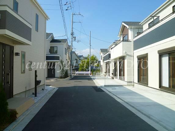 Sale already cityscape photo. Because it is in the residential area, Living environment of peace of mind for children without car street