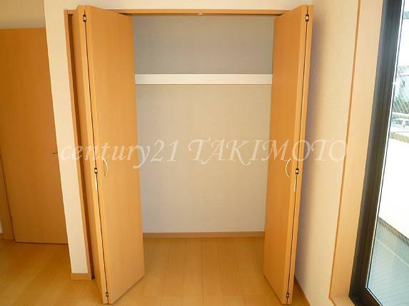 Receipt. It requires no closet storage space rich