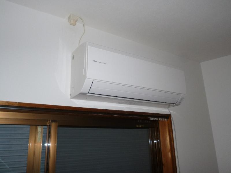 Other.  ☆ Living is also equipped with air conditioning