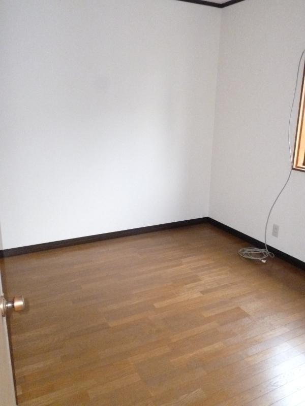 Non-living room. 2 Kaiyoshitsu