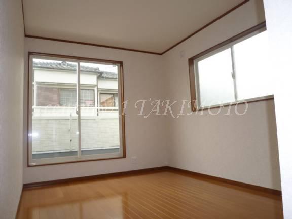 Non-living room. The main bedroom is about 7.5 Pledge