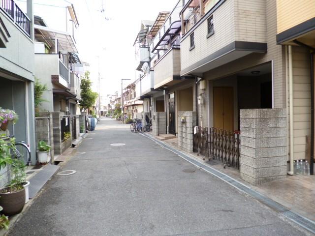 Local photos, including front road.  ☆ Frontal road 4m