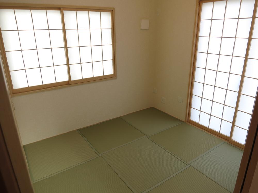 Non-living room. Indoor (12 May 2013) Shooting