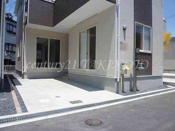 Same specifications photos (appearance). Parking space with a space!