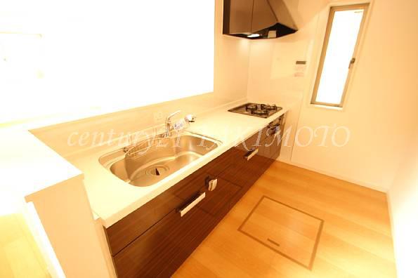 Kitchen. Cafe-style state-of-the-art system kitchen open kitchen