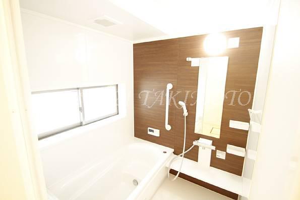 Bathroom. Spacious 1 pyeong type bathroom. As a parent-child communication location