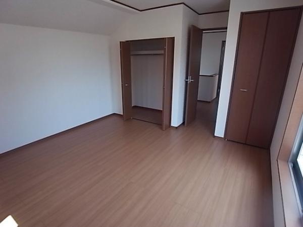 Same specifications photos (Other introspection). Convenient all room with storage space (same specifications as Western-style)