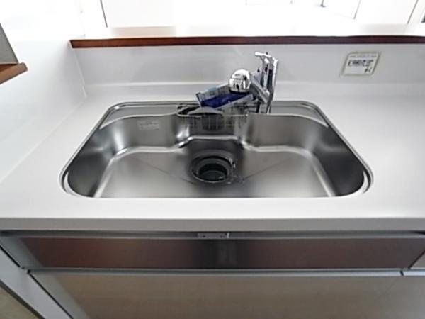 Other Equipment. spacious, Washing a breeze