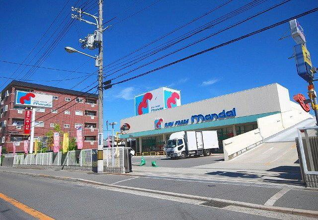 Supermarket. Bandai to Kaorinishi shop 871m