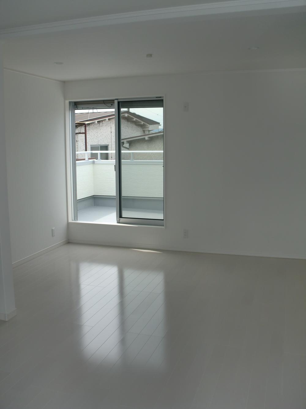 Other introspection. Same specifications Photos