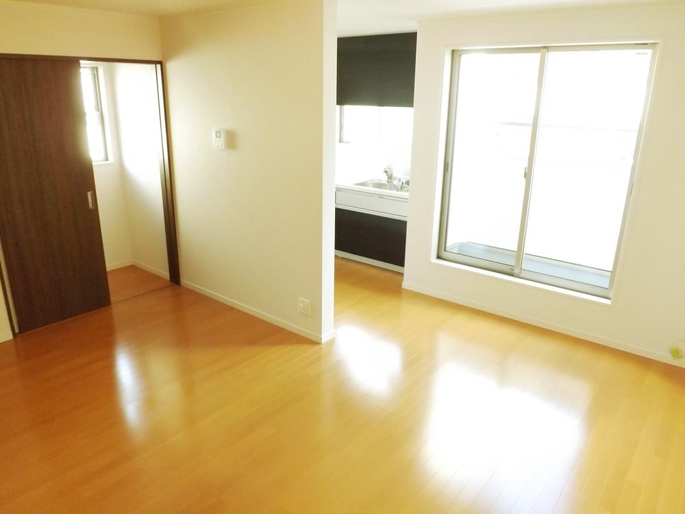 Living. Local photos (living) Unnecessary and easy care wax!