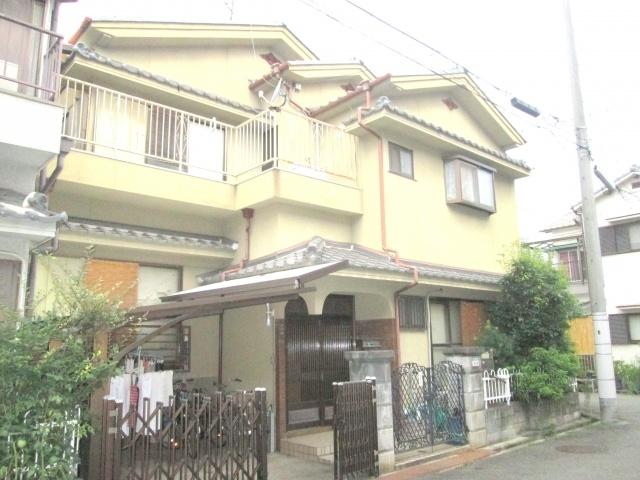Local appearance photo. Corner lot per day good !! Land with 30 square meters