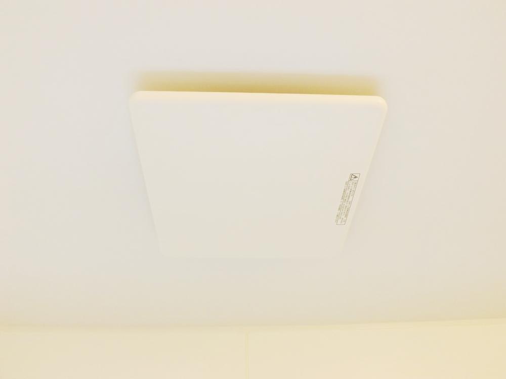 Cooling and heating ・ Air conditioning. When it's cold, I'm happy in the rainy season of the room Dried, Bathroom with heating dryer!