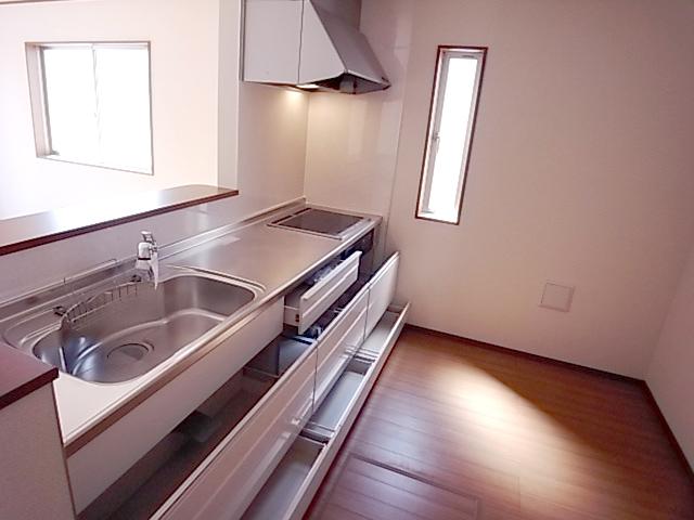Same specifications photo (kitchen). Storage and fully equipped