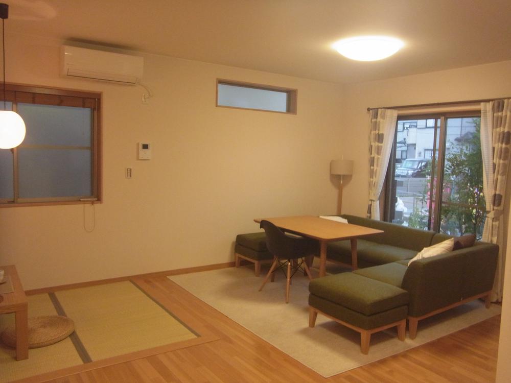 Living. Same specifications living