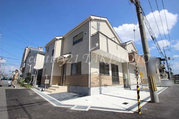 Local appearance photo. Local building was completed. Sunny in the corner lot