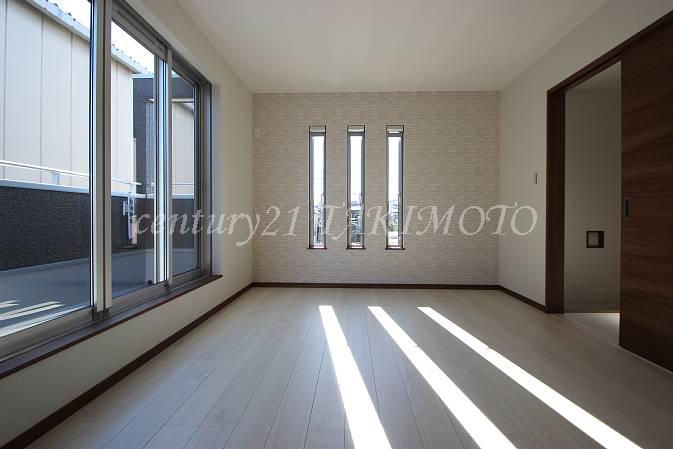 Model house photo. You can also select the color of the floor and doors!