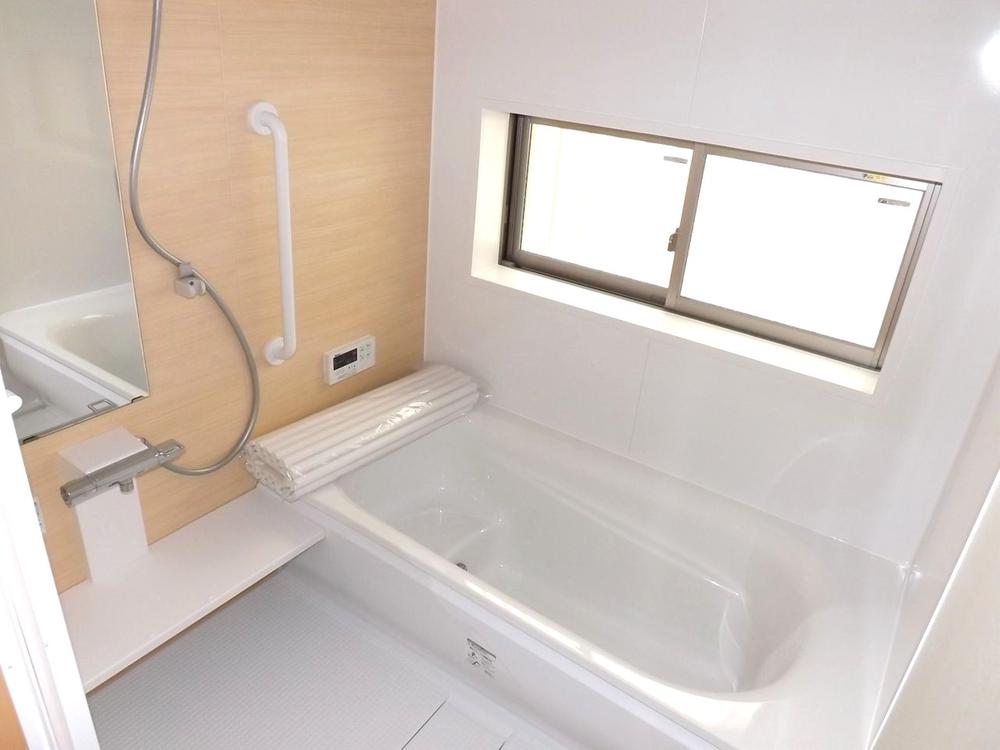 Same specifications photo (bathroom). Same specifications photo (bathroom) Bathroom heating dryer! Warm bath!