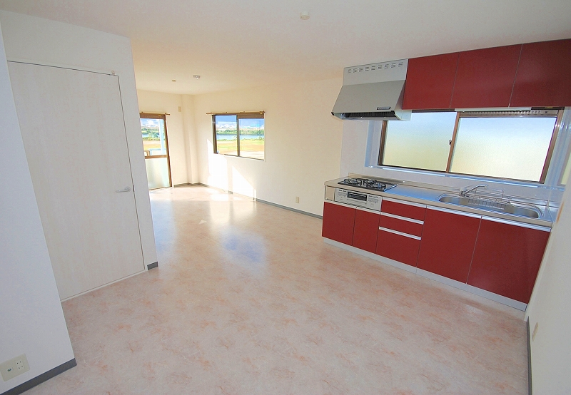 Kitchen. kitchen ・ living