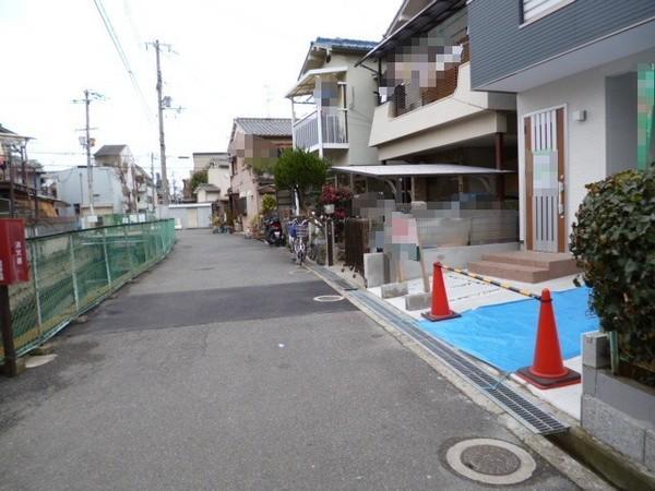Local photos, including front road.  ☆ Before road 4.3m! It is safe for those who back parking is weak