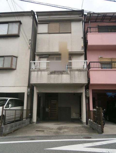 Local appearance photo.  ◆  ◆ Renovated in the large garage ◆  ◆ 