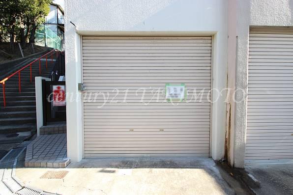 Parking lot. With electric shutter garage! 