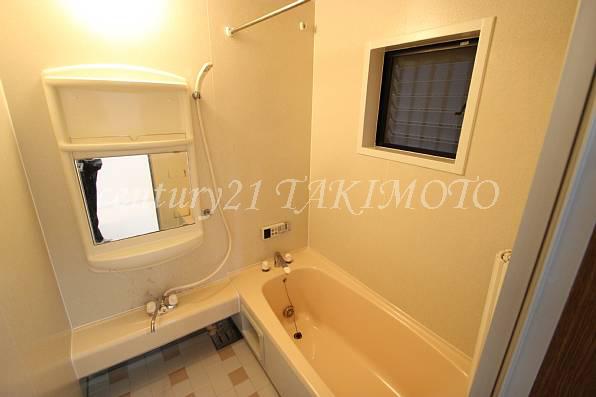Bathroom. About 1 square meters of bathroom. 1610 × 1610mm type. 