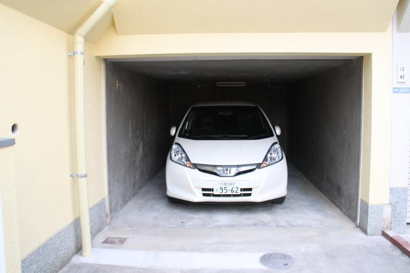 Parking lot
