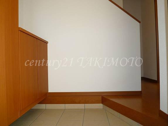 Entrance. Emphasis also privacy has become a design that entrance is not visible from the road surface