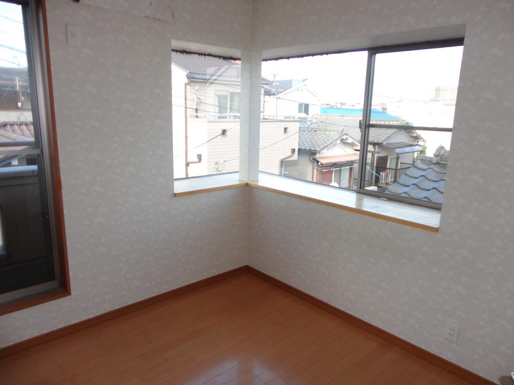 Other introspection.  ◆  ◆ L-shaped bay window is very fashionable ◆  ◆ 