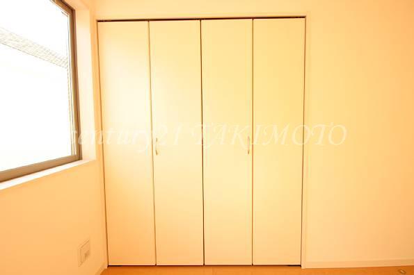 Receipt. Clean also the room in all room with storage!