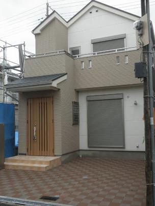 Local appearance photo. local  Shooting date: 2013 September 16