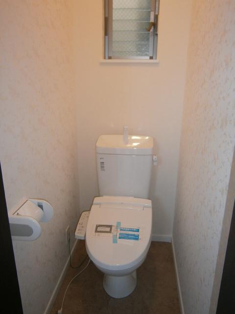 Toilet. Happy with Washlet!