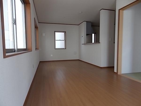 Same specifications photos (living). House flowing time of there was Kai family