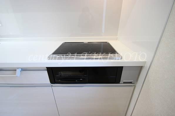 Kitchen. IH cooking heater!