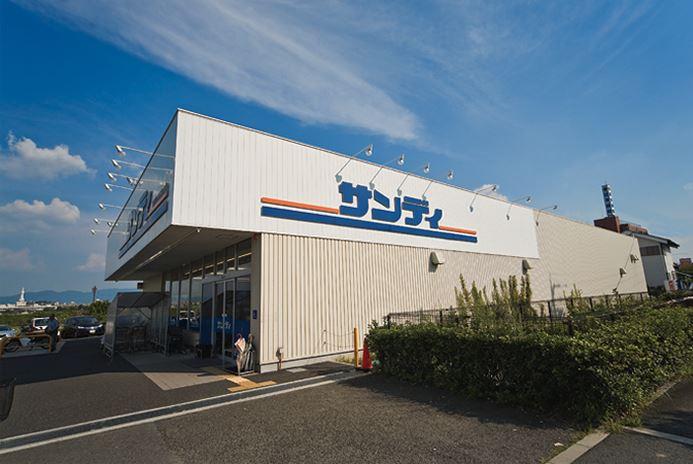 Supermarket. Sandy 1832m to Osaka Sayama shop