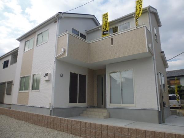 Local appearance photo. Design that does not come simple modern tired