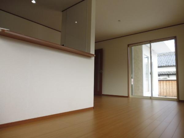 Living. Easy to live in is also spacious LDK