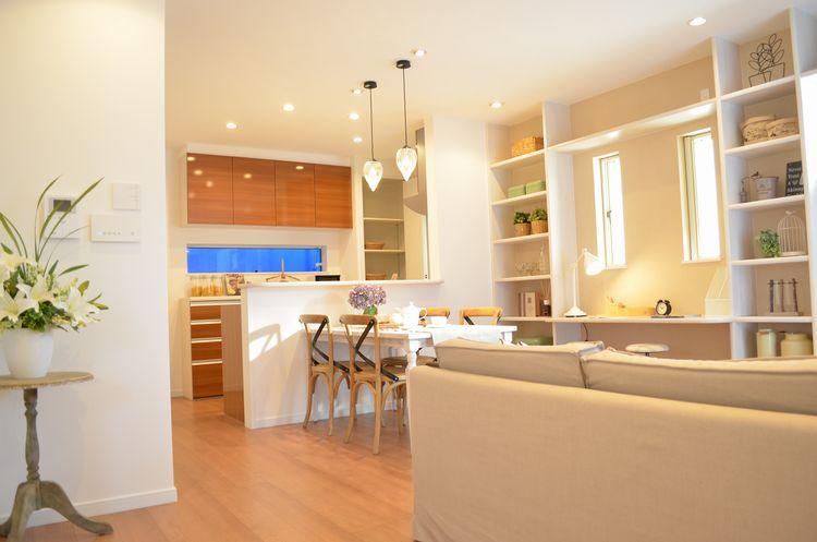 Model house photo. Living & DiningKitchen (2013 December) taken by local.