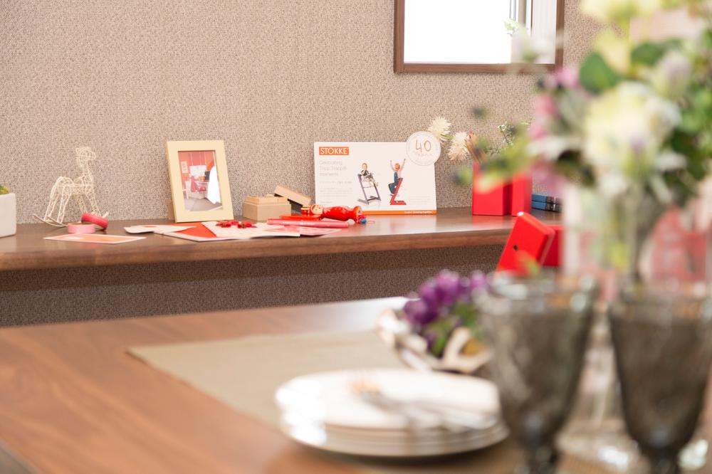 Building plan example (introspection photo). Counter space to enjoy the hobby. (Example of construction)