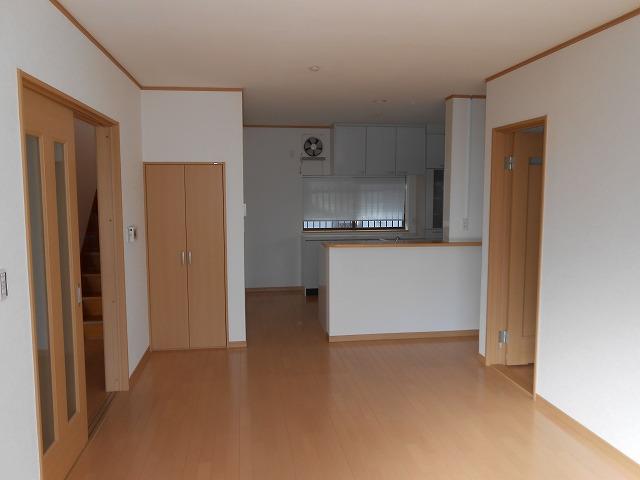 Living. Indoor (12 May 2012) shooting