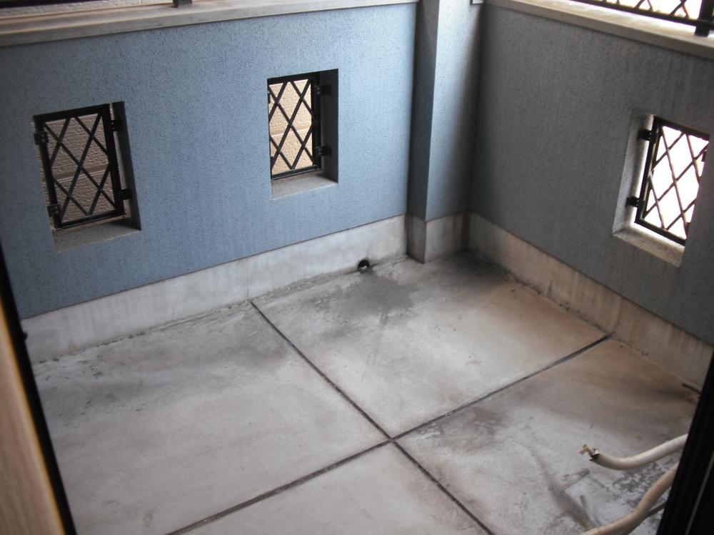 Balcony. Local (11 May 2013) Shooting