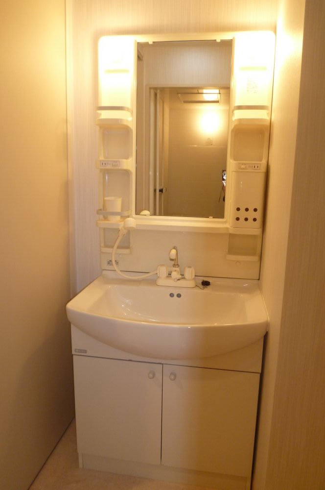 Washroom. Wash basin has become a fashionable make you use every day! ! 
