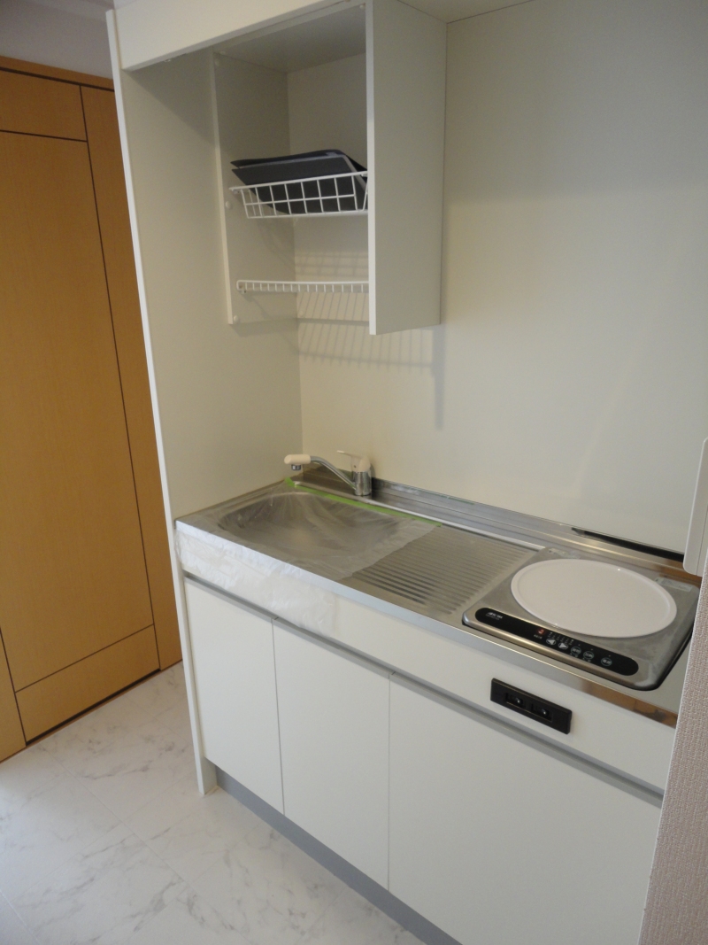 Kitchen. IH1 neck Kitchen! It is easy to clean! ! 