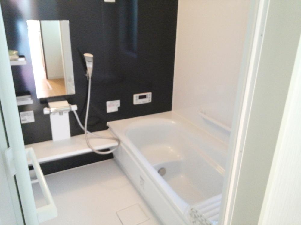 Bathroom. Loose is the bathroom of 1 pyeong type.