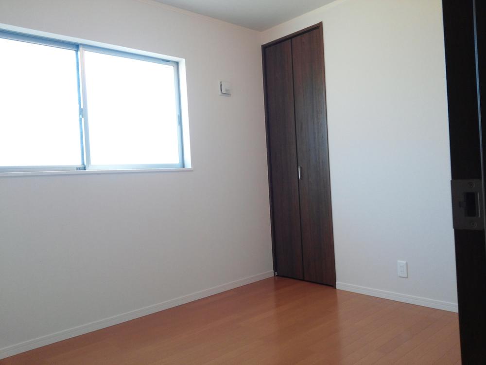 Non-living room. Bright room