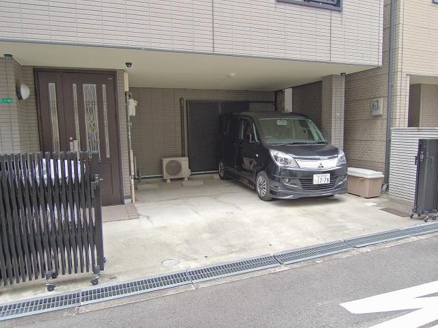 Parking lot. Local (January 2013) Shooting