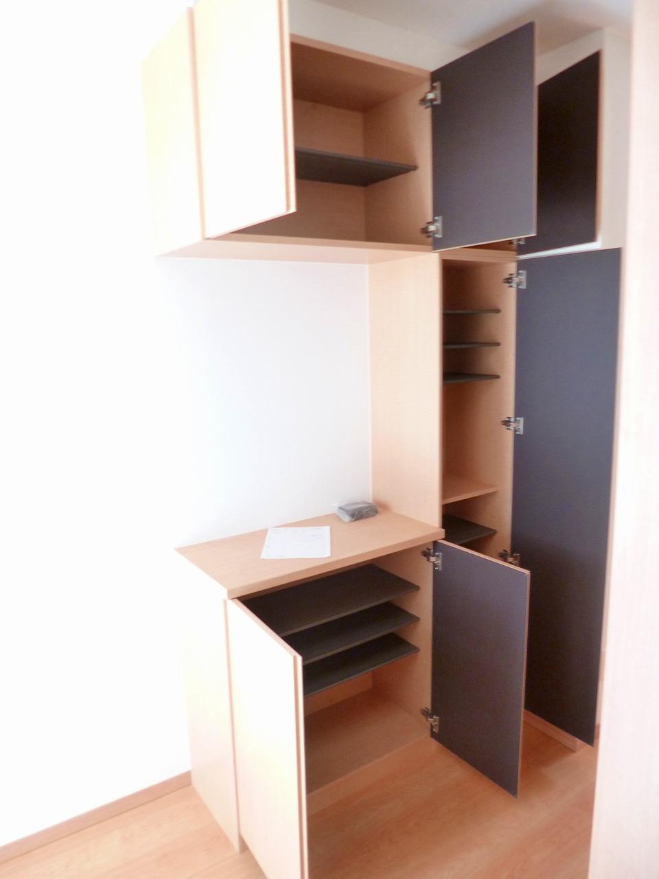 Same specifications photos (Other introspection). Entrance storage indispensable in order to clean produce a hall. Interior of the high, You can plenty of storage!