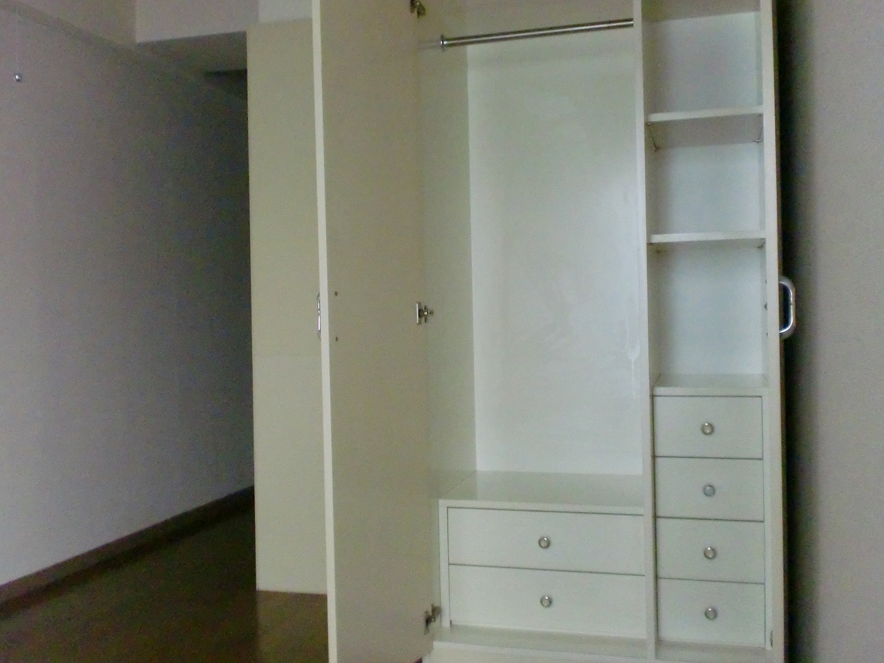 Living and room