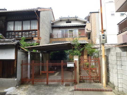 Local appearance photo